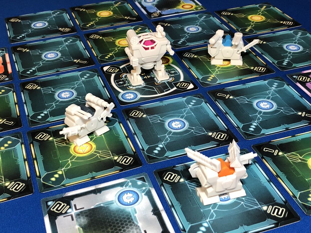 Tiny Epic Mechs arena with power armors