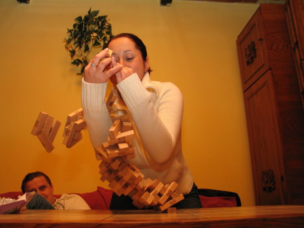 Jenga tower toppling