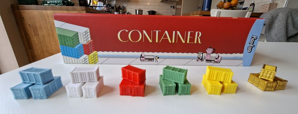 Container containers including metal luxury container